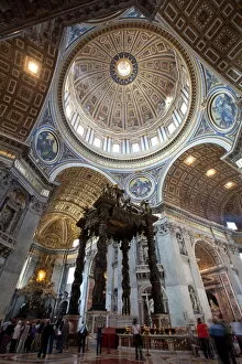 Basilica Collection: The altar with Berninis baldacchino, St. Peters Basilica, Vatican City