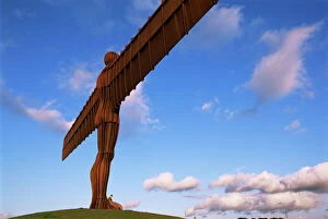 Modern art Premium Framed Print Collection: Angel of the North, sculpture by Anthony Gormley, Newcastle-upon-Tyne, Tyne and Wear