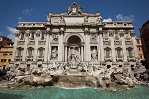 Rome Canvas Print Collection: The baroque Trevi fountain in Rome, Lazio, Italy, Europe
