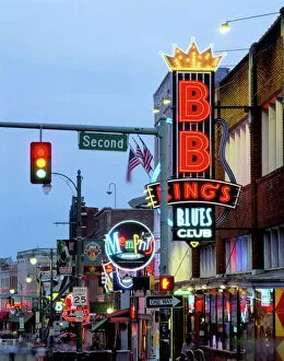 Memphis Photographic Print Collection: Beale Street at night