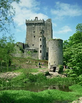 Monuments and landmarks Premium Framed Print Collection: Blarney Castle, County Cork, Munster, Republic of Ireland, Europe