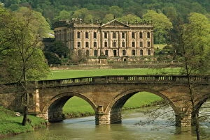 Related Images Collection: Bridge over the river and Chatsworth House, Derbyshire, England, United Kingdom, Europe