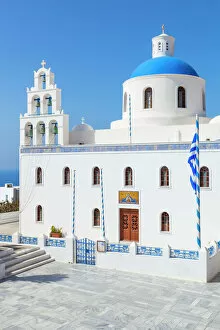 Churches Tote Bag Collection: Bue dome and bell tower of Greek church Panagia Platsani, Oia, Santorini (Thira)