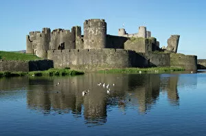 Caerphilly Collection: Caerphilly Castle, Caerphilly, Glamorgan, Wales, United Kingdom, Europe