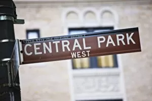 Central Park Mouse Mat Collection: Central Park signpost, Manhattan, New York City, New York, United States of America