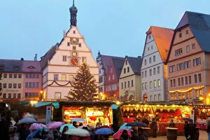 Bavaria Premium Framed Print Collection: Christmas Market, Rothenburg ob der Tauber, Bavaria, Germany, Europe