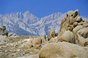 28 Aug 2008 Tote Bag Collection: Distant granite peaks of Mount Whitney (4416m)