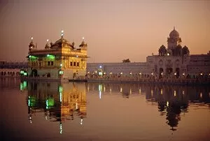 Religious Architecture Collection: Dusk over the Holy Pool of Nectar looking towards the