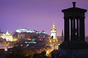 Related Images Collection: Edinburgh cityscape at dusk looking towards Edinburgh Castle, Edinburgh