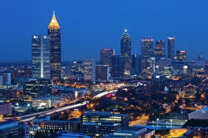 Georgia Collection: Elevated view over Interstate 85 passing the Atlanta skyline, Atlanta, Georgia