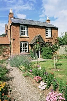 Birth Place Collection: Elgars birthplace, Lower Broadheath, Hereford and Worcester, England