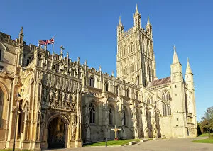 Gothic Architecture Fine Art Print Collection: Gloucester Cathedral, city centre, Gloucester, Gloucestershire, England, United Kingdom