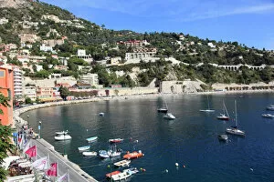 16 Oct 2011 Greetings Card Collection: Harbor, Villefranche sur Mer, Alpes Maritimes, Cote d Azur, French Riviera, Provence, France, Europe