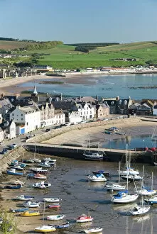 Scotland Jigsaw Puzzle Collection: Harbour, Stonehaven, Highlands, Scotland, United Kingdom, Europe