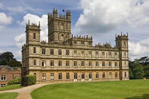 Related Images Canvas Print Collection: Highclere Castle (Downton Abbey)