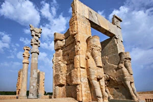 Ancient civilizations Photo Mug Collection: Iran, Fars Province, Persepolis, Achaemenid archeological site, Propylon, Gate of all Nations