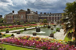 Parks Collection: Kensington Palace and Gardens, London, England, United Kingdom, Europe