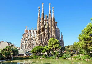 Heritage festivals and traditions Pillow Collection: La Sagrada Familia church front view, designed by Antoni Gaudi, UNESCO World Heritage Site