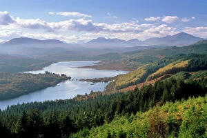 Lakes Canvas Print Collection: Loch Garry and Glen Garry