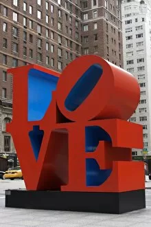 Contemporary photography Framed Print Collection: Love Sculpture by Robert Indiana