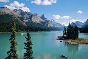 Related Images Photographic Print Collection: Maligne Lake, Rocky Mountains, Alberta, Canada