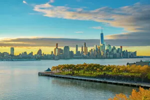 Hoboken Collection: Manhattan, Lower Manhattan and World Trade Center, Freedom Tower in New York across