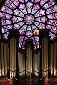 France Fine Art Print Collection: Master organ in Notre Dame de Paris cathedral, Paris, France, Europe