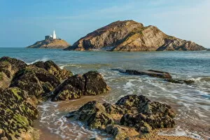 Swansea Premium Framed Print Collection: Mumbles Lighthouse, Bracelet Bay, Gower, Swansea, Wales, United Kingdom, Europe