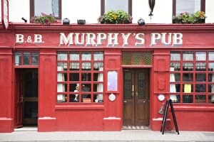 Public House Collection: Murphys Pub in Dingle, County Kerry, Munster, Republic of Ireland, Europe