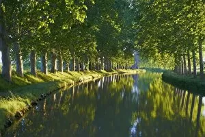 Canal du Midi Fine Art Print Collection: Navigation on the Canal du Midi, between Carcassone and Beziers, UNESCO World Heritage Site, Aude