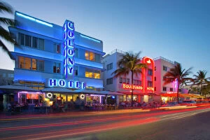 Art Deco Architecture Mouse Mat Collection: Ocean Drive restaurants and Art Deco architecture at dusk, South Beach, Miami Beach