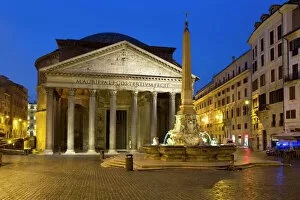 Architectural heritage Collection: The Pantheon and Piazza della Rotonda at night, UNESCO World Heritage Site, Rome