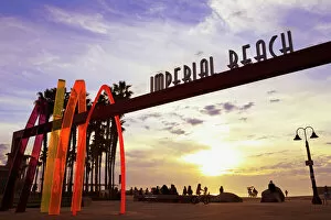 Related Images Jigsaw Puzzle Collection: Pier entrance, Imperial Beach, San Diego, California, United States of America, North