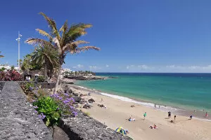 Tourists Collection: Playa Grande Beach, Puerto del Carmen, Lanzarote, Canary Islands, Spain, Atlantic, Europe