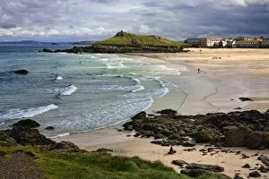 Related Images Fine Art Print Collection: Porthmeor Beach, St. Ives, Cornwall, England, United Kingdom, Europe