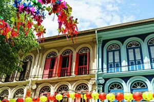 Chinese Lantern Collection: Restored and colourfully painted old shophouses in Chinatown, Singapore, Southeast Asia