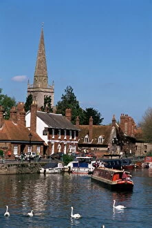Related Images Jigsaw Puzzle Collection: River Thames at Abingdon, Oxfordshire, England, United Kingdom, Europe