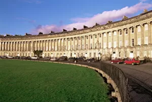Georgia Collection: Royal Crescent, Bath, UNESCO World Heritage Site, Avon, England, United Kingdom, Europe