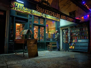 France Photographic Print Collection: Shakespeare and Company bookstore, Paris, France, Europe