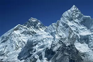 Related Images Fine Art Print Collection: Snow-capped peak of Mount Everest