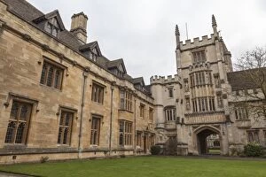 Oxford Mouse Mat Collection: St. Johns Quad, Magdalen College, Oxford, Oxfordshire, England, United Kingdom, Europe