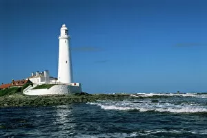 James Bayes Canvas Print Collection: St. Marys Island, Whitley Bay, Tyne and Wear, England, United Kingdom, Europe