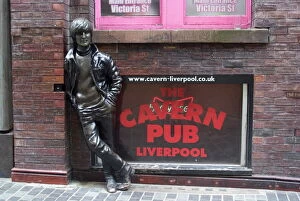 John Lennon Collection: Statue of John Lennon close to the original Cavern Club, Matthew Street