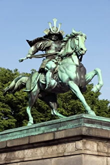Japanese samurai armor Fine Art Print Collection: Statue of Samurai warrior Masashige Kusunoki on horseback in Hibiya Park in downtown Tokyo
