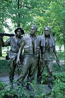 Famous statues Fine Art Print Collection: Vietnam Veterans Memorial, Washington D