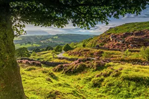 Serenity Collection: View of Curbar Edge from Baslow Edge, Baslow, Peak District National Park, Derbyshire