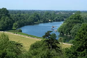 Related Images Fine Art Print Collection: View over the Thames from Richmond Hill, Richmond, Surrey, England, United Kingdom