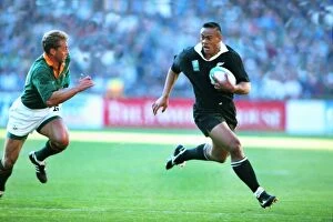 Related Images Collection: All Black Jonah Lomu during the 1995 Rugby World Cup Final