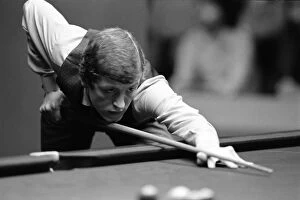 Snooker Premium Framed Print Collection: Steve Davis at the 1981 World Championship