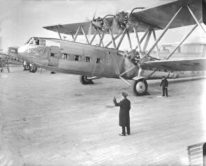 Croydon Jigsaw Puzzle Collection: Handley Page HP42 Heracles Imperial Airways at Croydon airport